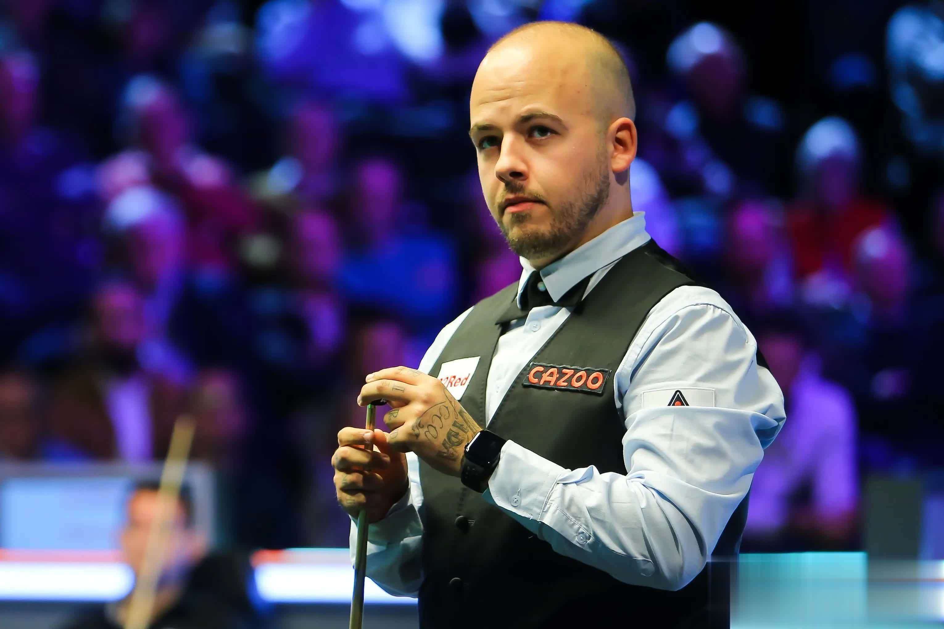 中表现得格 中表现得格