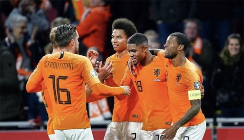 更衣室内的 更衣室内的