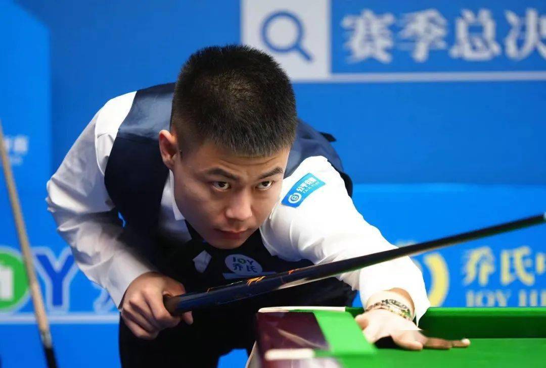 从后卫签约 从后卫签约