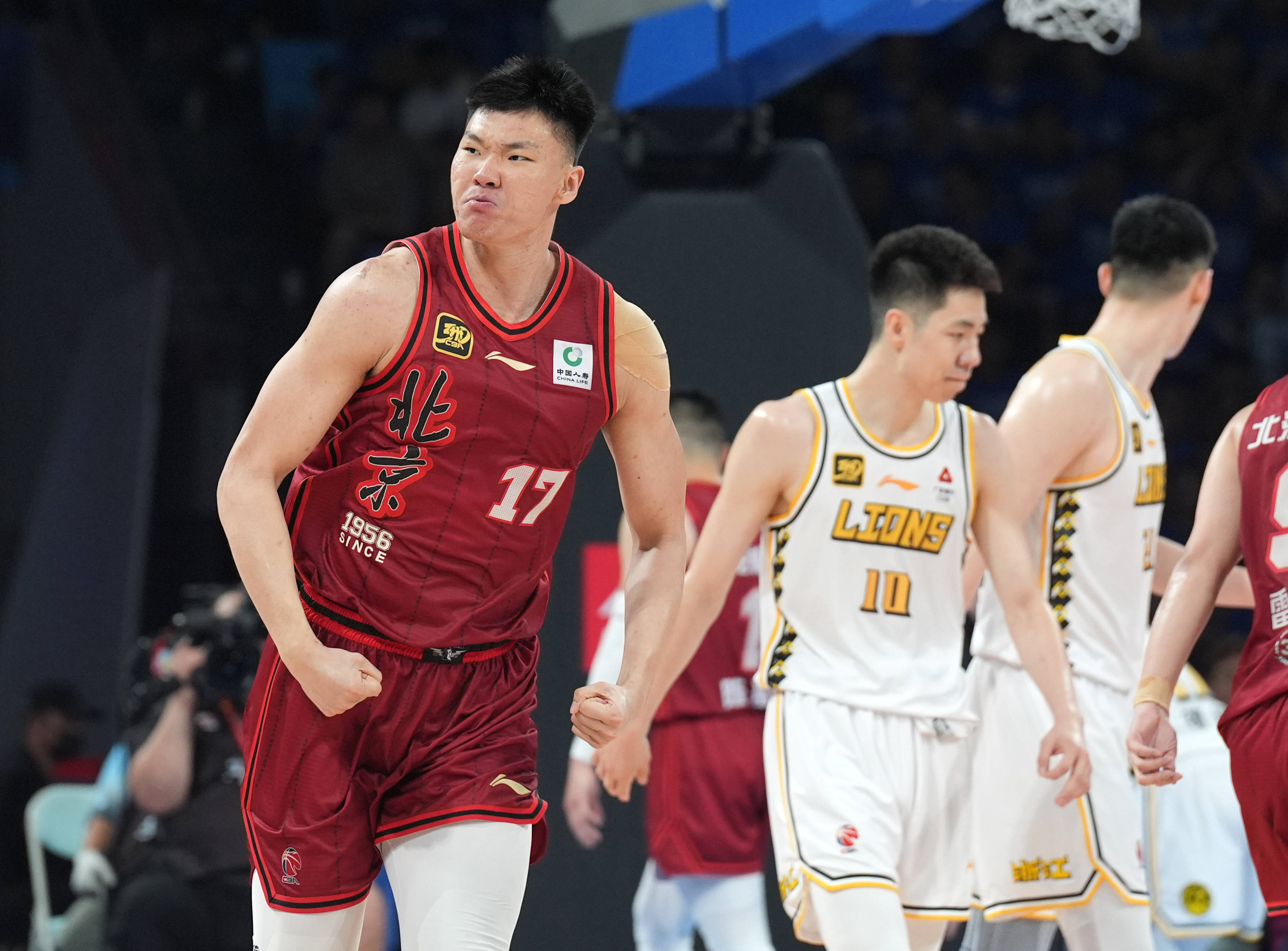 据与备选方 据与备选方